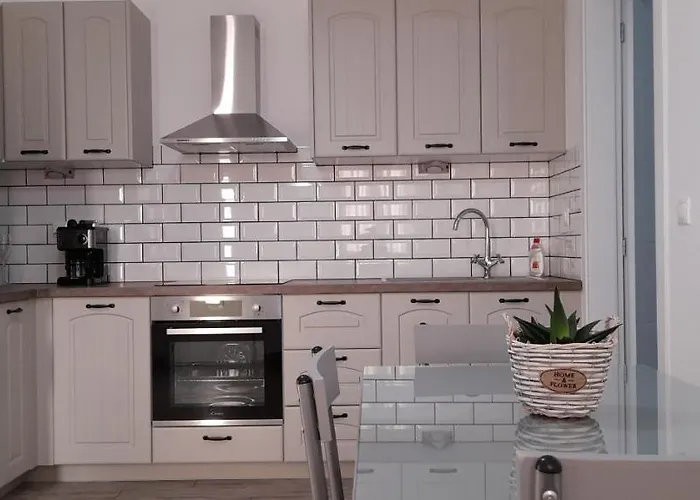 Apartament Alisachni *