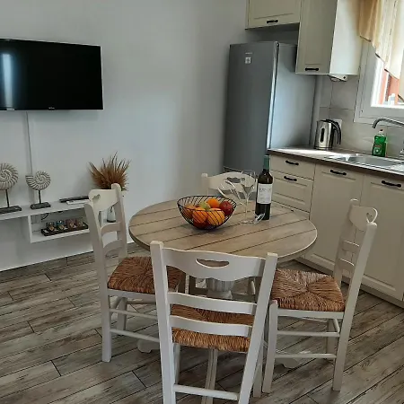 Alisachni Apartmán Kini
