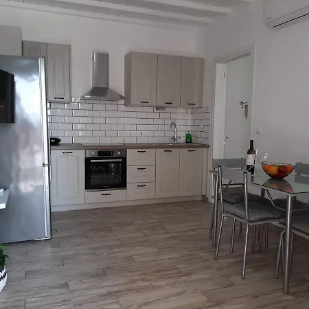 Appartamento Alisachni
